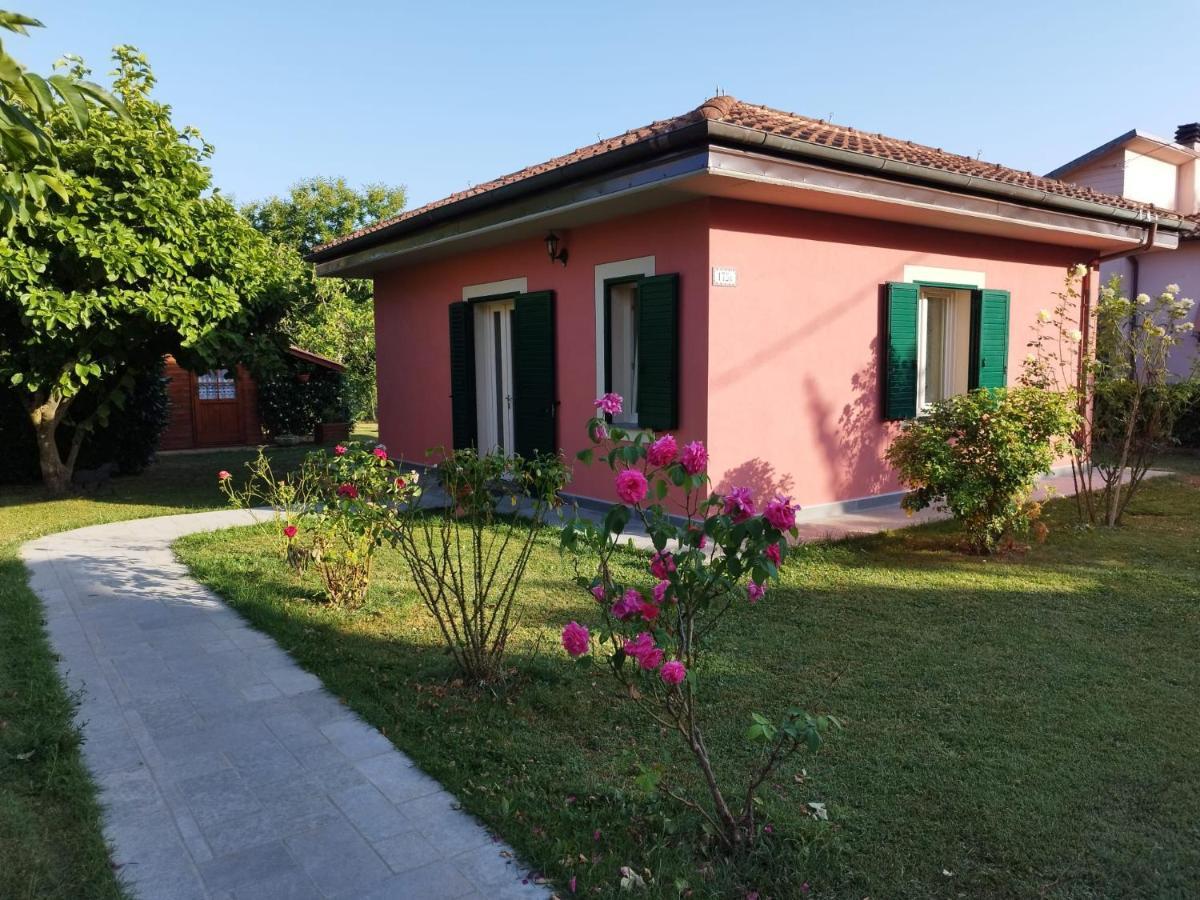 La Casina Villa Barga Exteriör bild